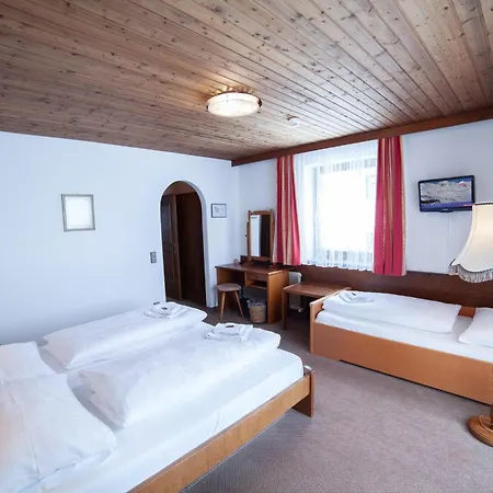 Central B&B Obertauern Pensjonat