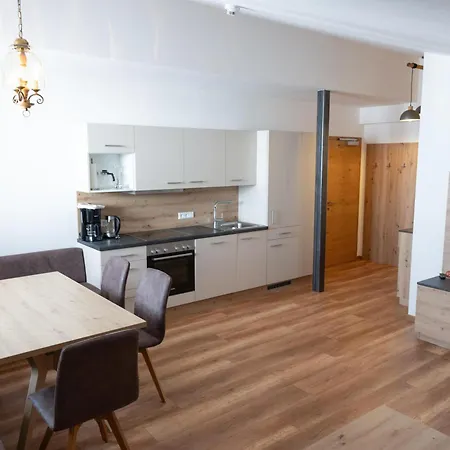 Central B&B Obertauern Guest house