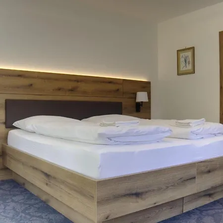 Gasthof Central B&B Obertauern Obertauern